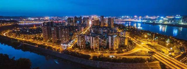 四川最新房價與平均工資對比 南充人的購房能力分析